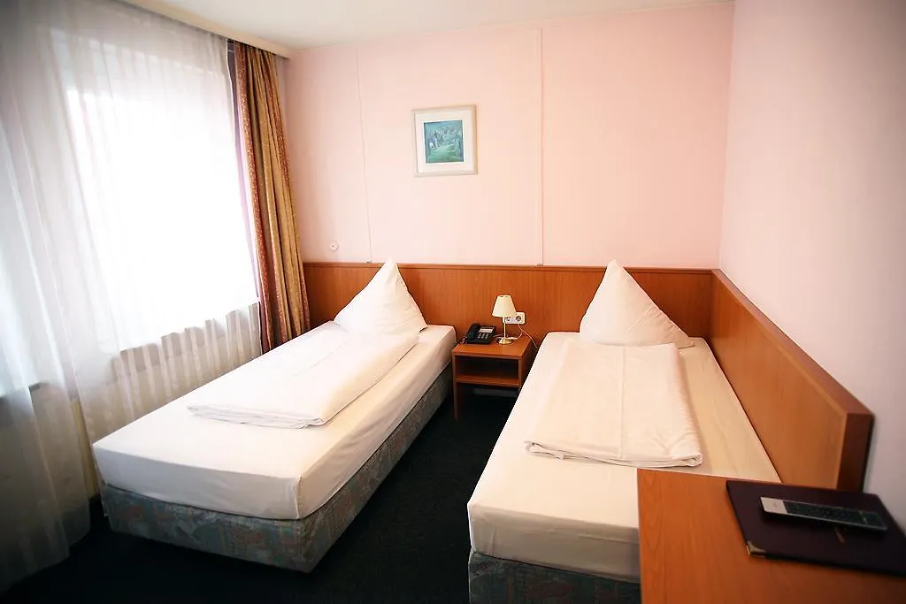 ***  Hotel Lafayette Hamburgo Alemania